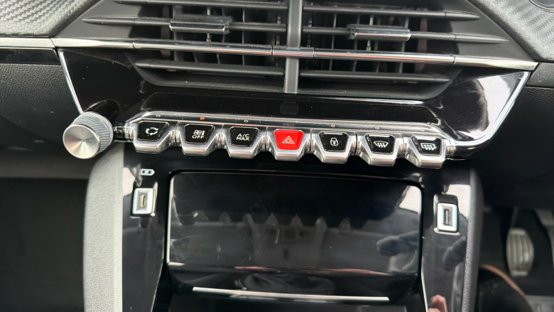 Peugeot 208 1.2 PureTech 100 Allure 5dr Petrol Hatchback